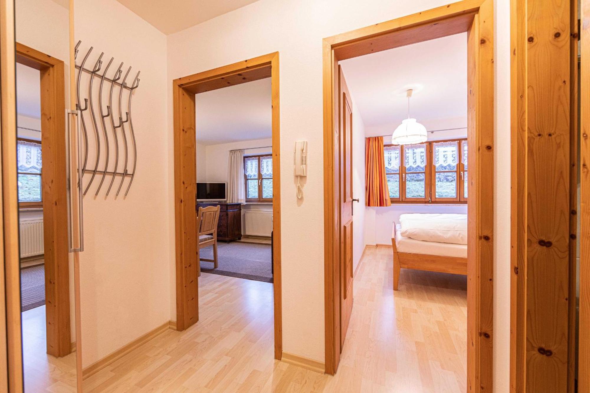 Ferienwohnung Waldblick - Freundlich Eingerichtete Ferienwohnung Berchtesgaden Bagian luar foto